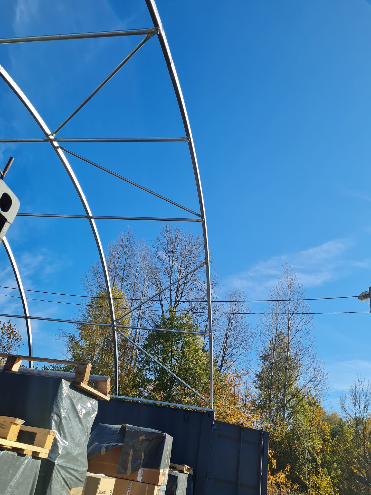 Konteineru nojume/ bez aizmugurējās sienas, ar skrūvēm/  C9x12Sk /Cena bez PVN: €3060