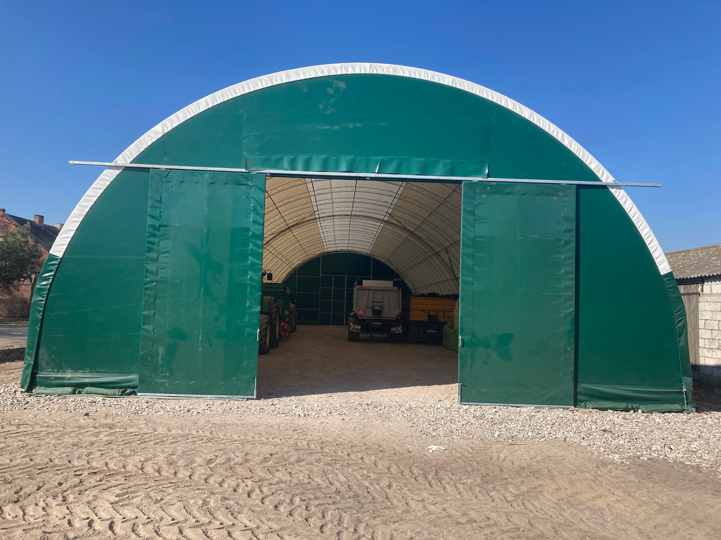 Angārs 20x40m (izmērs 20,5x40m) ražots Eiropā